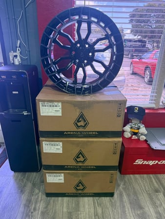 Images R&B Wheels & Tires