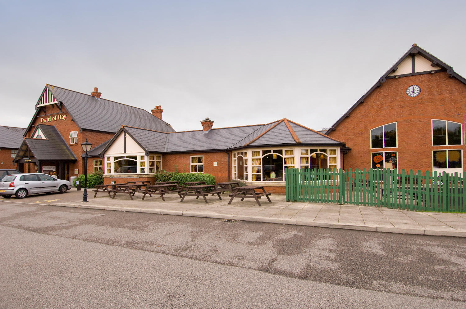 Brewers Fayre restaurant exterior Premier Inn Chester Central South East Chester 03337 774549