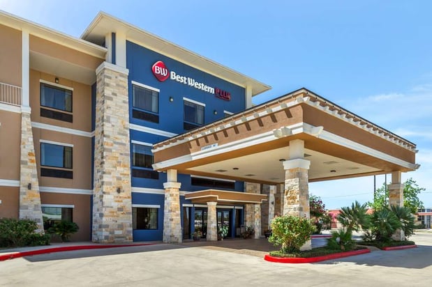 Images Best Western Plus Lytle Inn & Suites