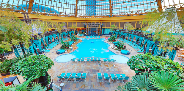 Images The Pool at Harrah's Atlantic City