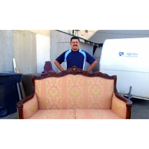 Upholstery Ruvalcaba Logo