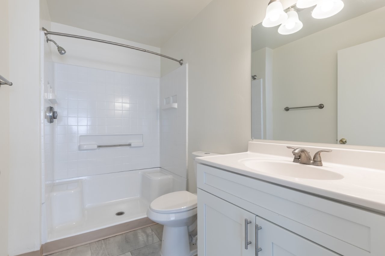 Cannon & Westover Apartment Homes Image