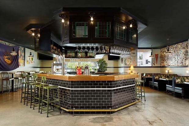 Images Graduate by Hilton Lincoln