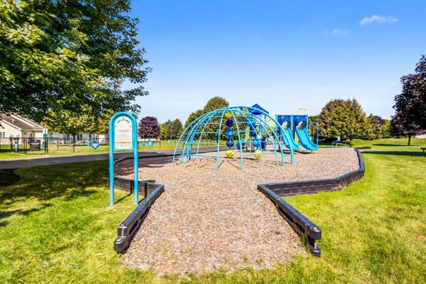 Images Saratoga Crossing Apartments & Townhomes