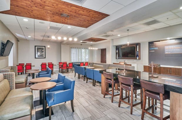 Images Holiday Inn Express & Suites Clearwater/US 19 N by IHG
