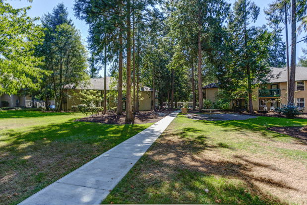 Images Commons at Creekside Apartments