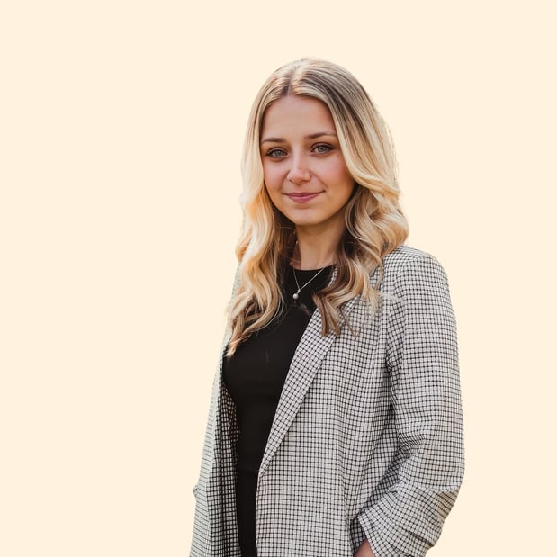 Images Ari-Elle West, Counselor