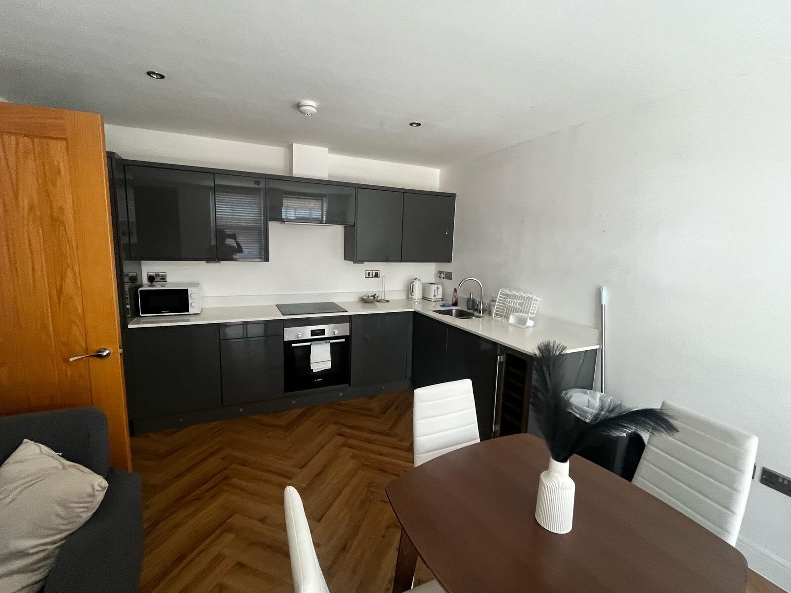 Images MILENIUM & DOBREV Ltd.