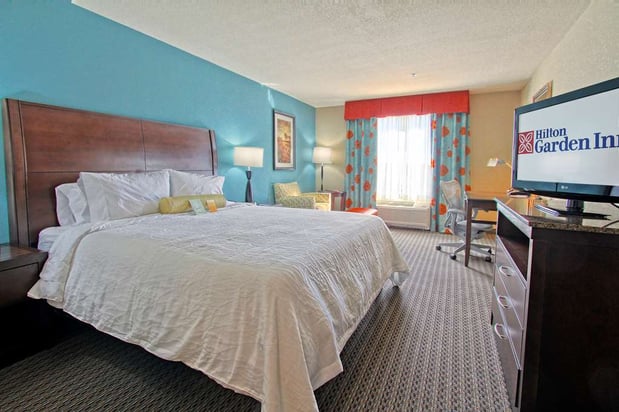 Images Hilton Garden Inn Tulsa Midtown