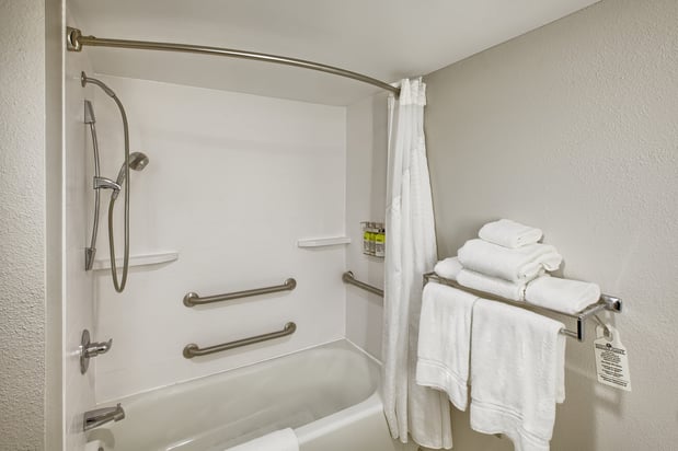 Images Holiday Inn Express & Suites Raleigh North - Wake Forest by IHG
