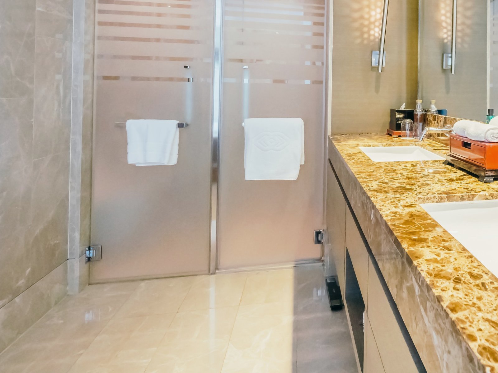 Otaviano Bathroom Remodeling