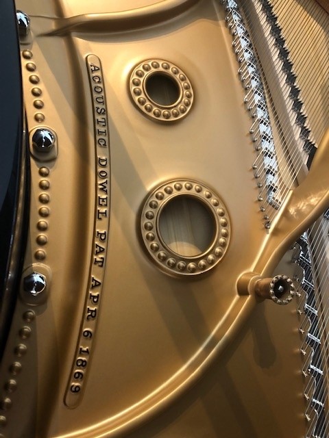 Bilder Heutschi Piano AG
