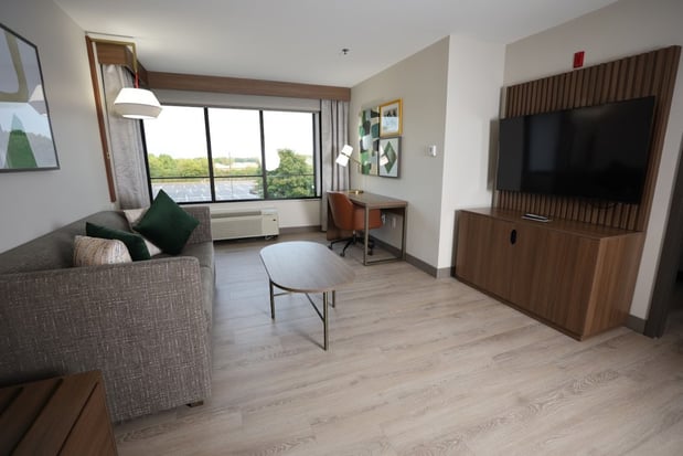 Images Holiday Inn St. Louis-Fairview Heights by IHG