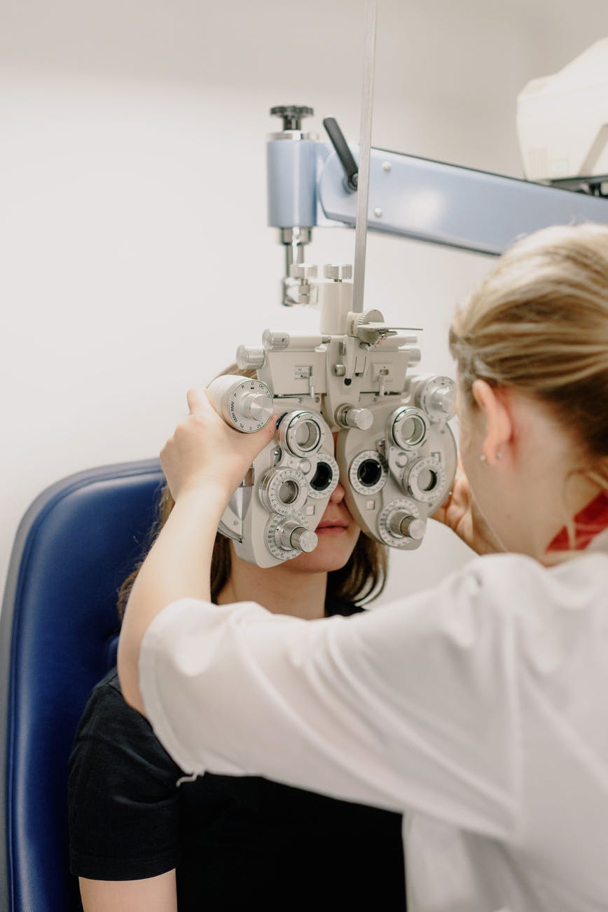 Images Oko Vision - Examen de la vue Laval (Clinique Visuelle Sainte-Rose)