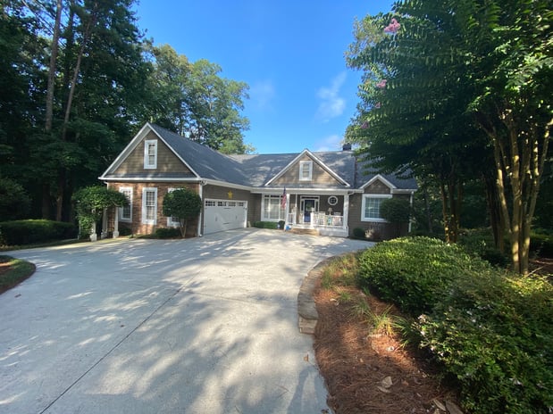 Images Tony & Pam Williams - eXp Realty