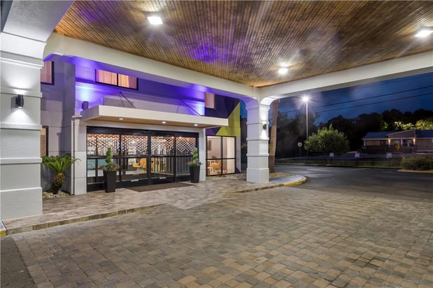 Images Spark by Hilton Biloxi Ocean Springs