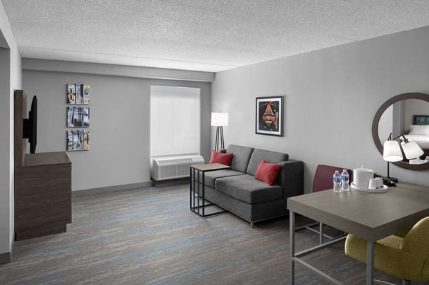 Images Hampton Inn Cleveland-Downtown