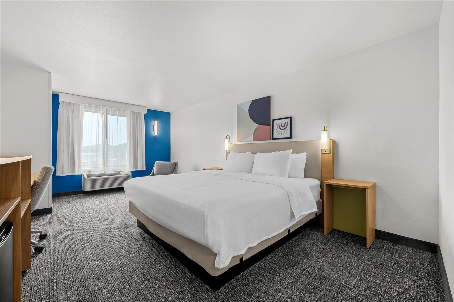 Guest room