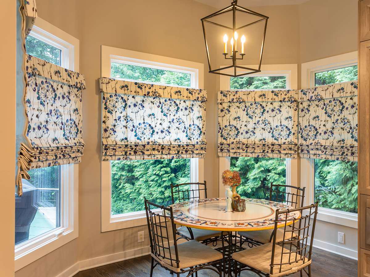 Roman shades from Budget Blinds offer an inspiring selection of beautiful fabrics, from chic sheer to opaque. Soft folds of premium, designer-inspired fabrics cascade beautifully with diffused light to create rooms with an inviting ambiance. A choice of lift systems and a top-down/bottom-up option