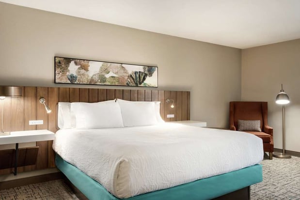 Images Hilton Garden Inn Dubuque Downtown