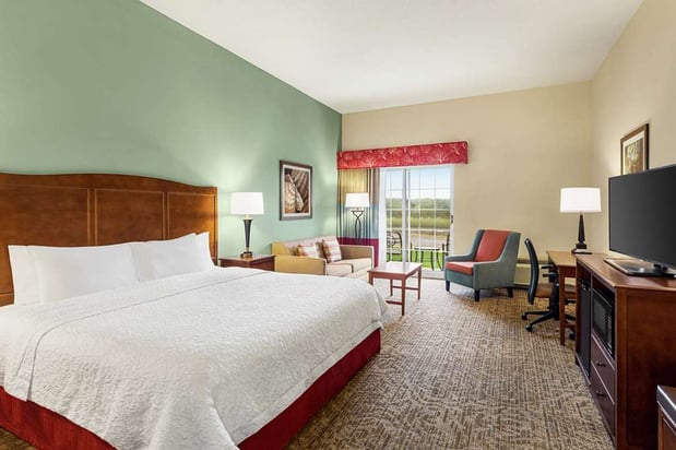 Images Hampton Inn & Suites Outer Banks/ Corolla