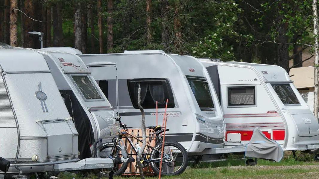 Images Pyhätunturin matkailuvaunualue