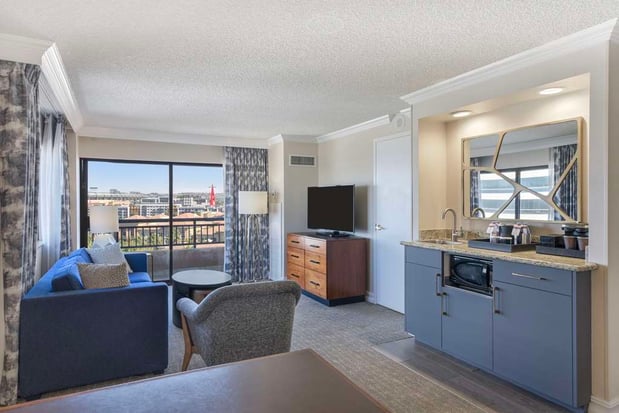 Images Embassy Suites by Hilton Anaheim Orange