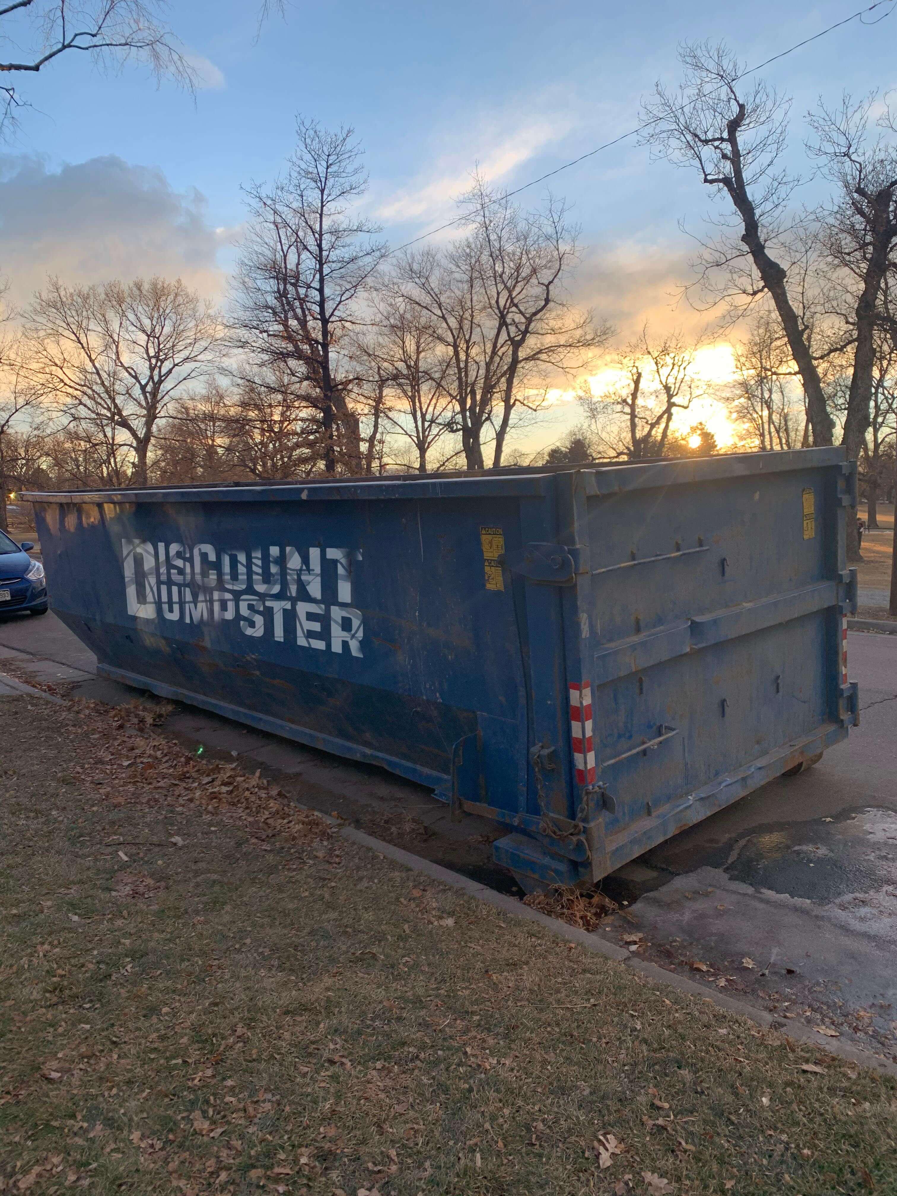 Discount dumpster has roll off dumpsters available for rent in Denver co