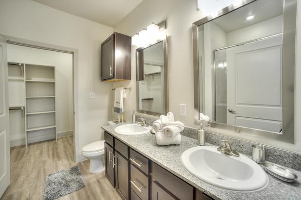Images Milwee Street Apartments
