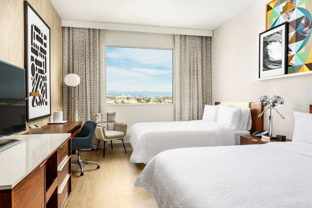 Images Hampton Inn & Suites Santa Monica