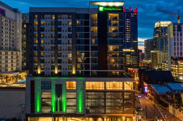 Images Holiday Inn & Suites Nashville Downtown - Broadway by IHG