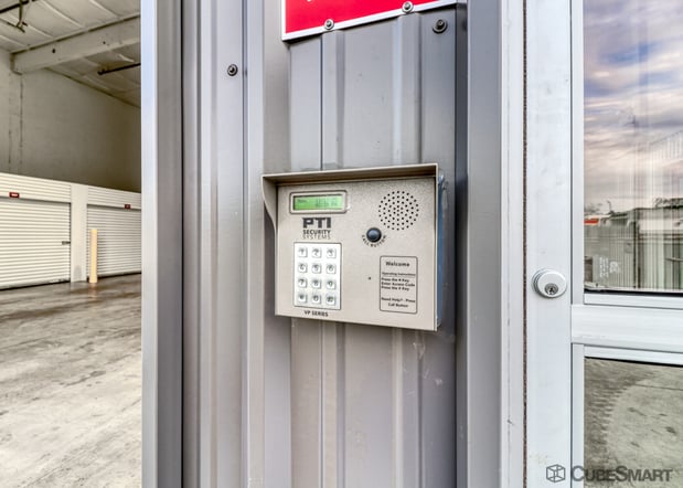 Images CubeSmart Self Storage