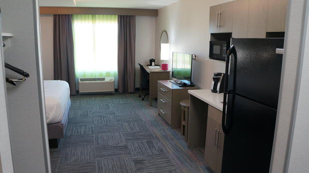 Images Holiday Inn Express & Suites Shippensburg, an IHG Hotel