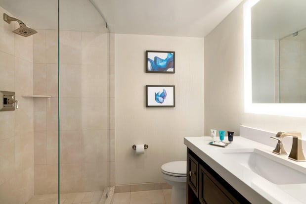 Images Crowne Plaza Philadelphia - King of Prussia by IHG