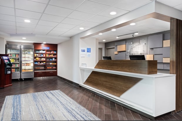 Images Holiday Inn Express & Suites Cincinnati Riverfront by IHG