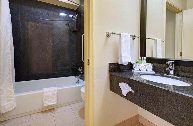 Images Holiday Inn Express San Diego South-National City, an IHG Hotel
