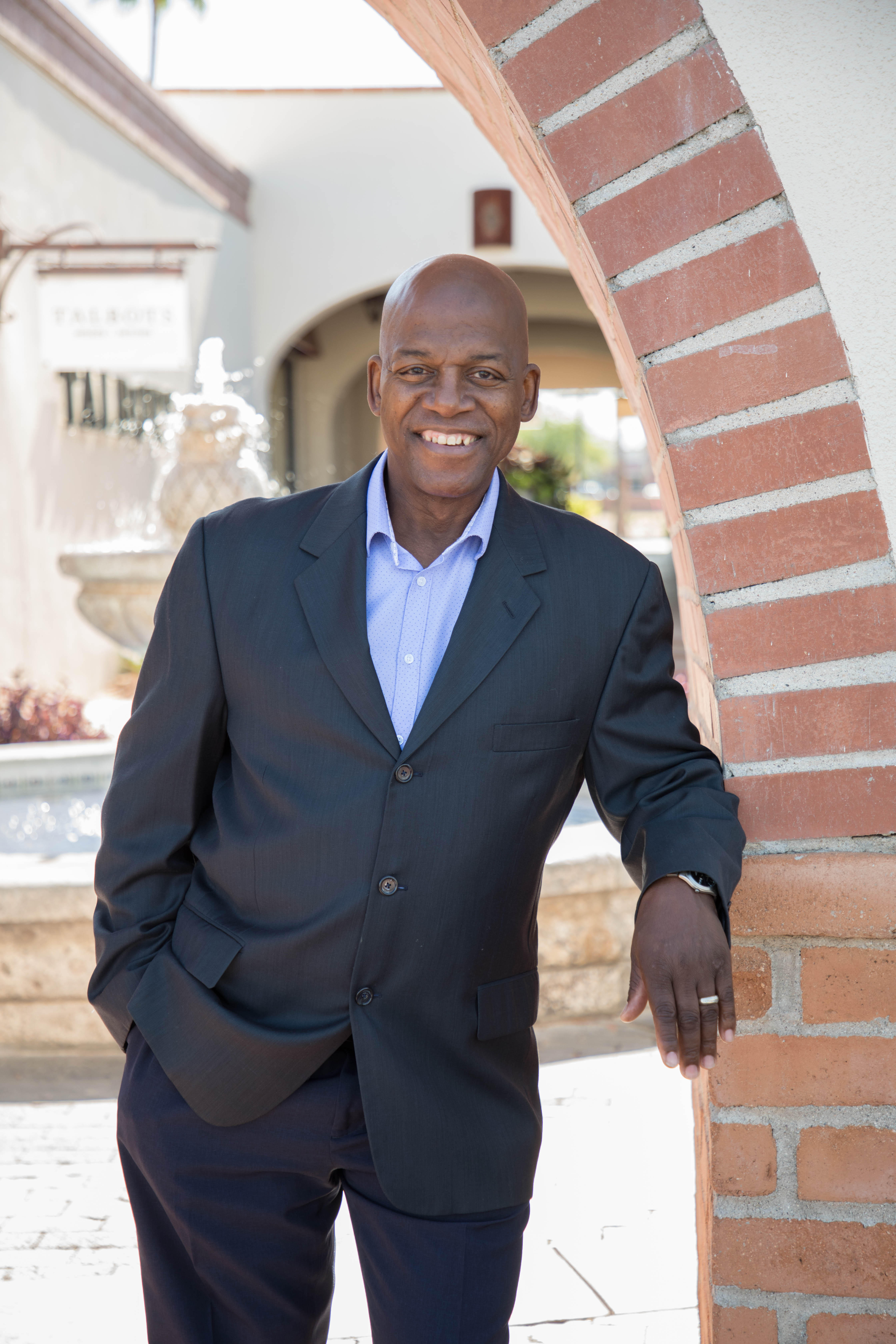 Robert Anderson - Tierra Antigua