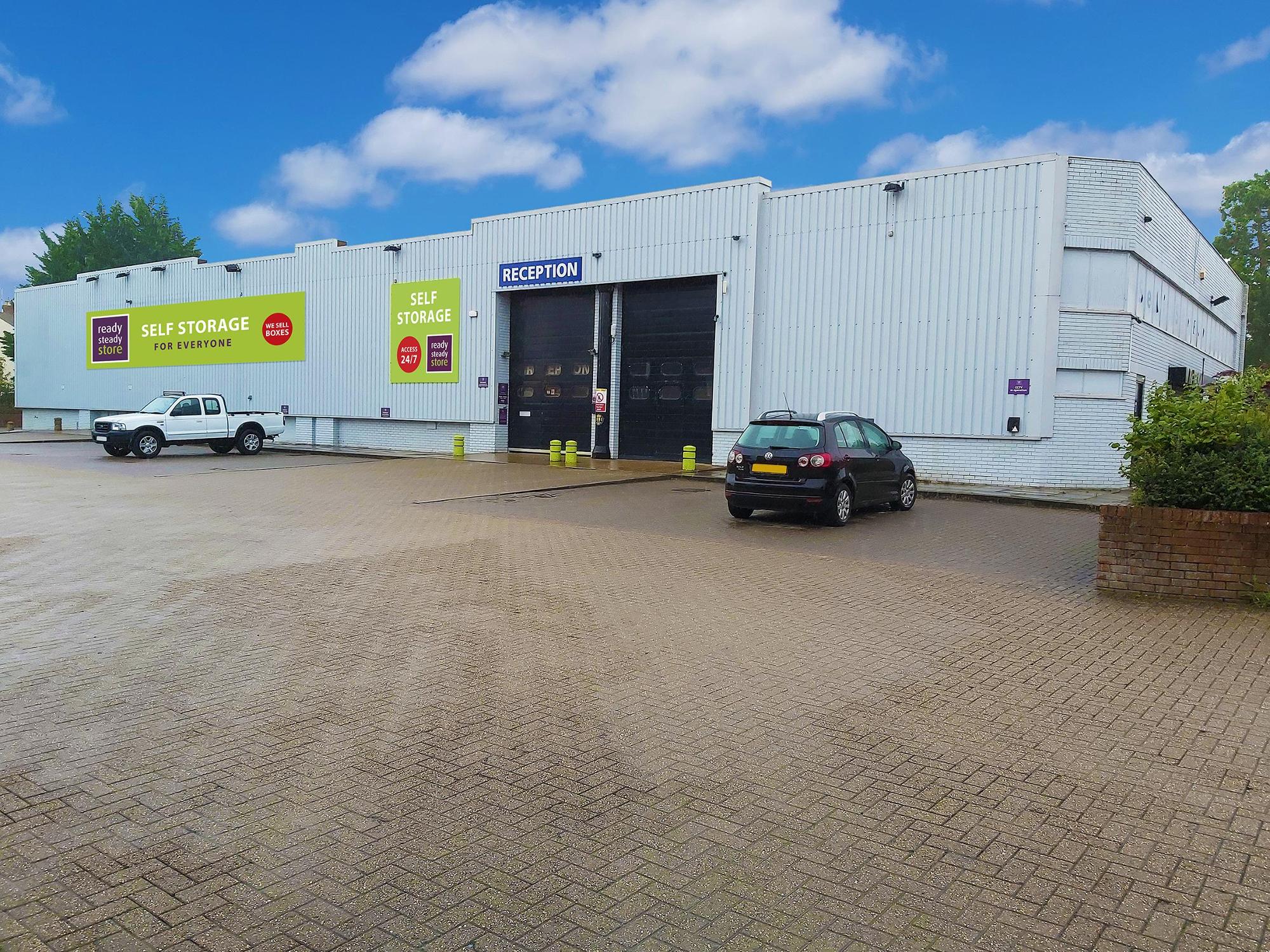 Images Ready Steady Store Self Storage Aylesbury Tring Road
