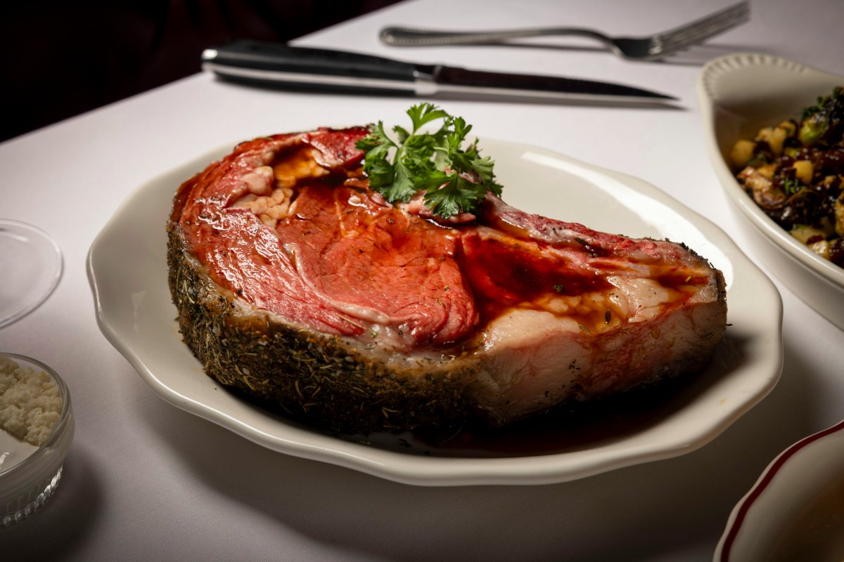 Golden Steer at One Fifth Image