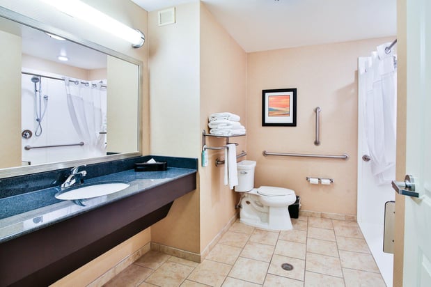 Images Holiday Inn Bismarck by IHG