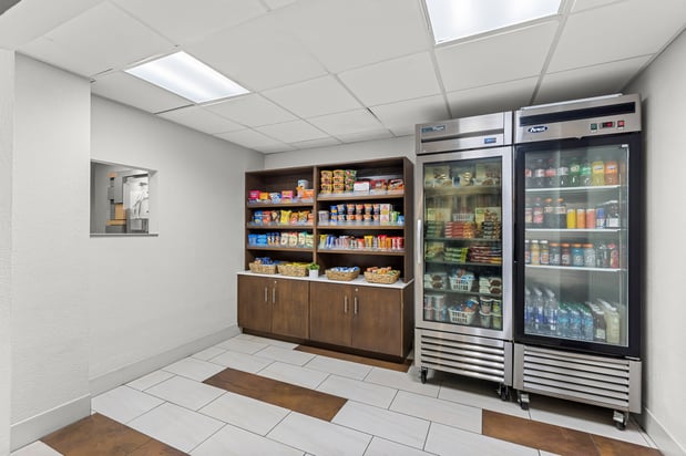 Images Holiday Inn Express & Suites Savannah - Midtown by IHG