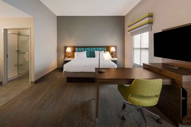 Images Hampton Inn & Suites Fredericksburg-at Celebrate Virginia