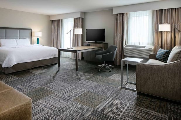 Images Hampton Inn & Suites Hudson