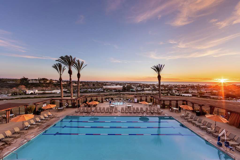 Pool The Cassara Carlsbad, Tapestry Collection by Hilton Carlsbad (760)827-3232