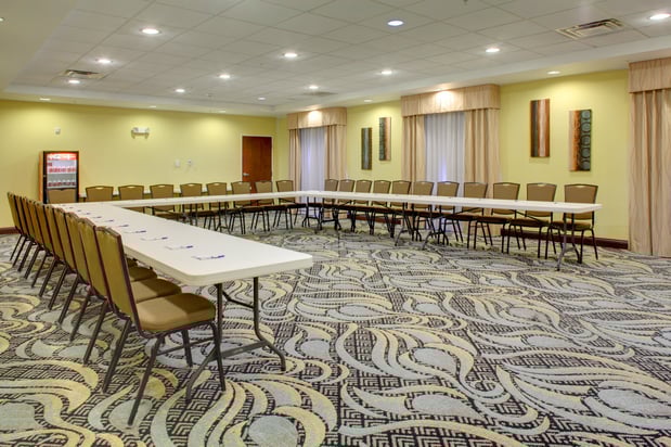 Images Holiday Inn Express & Suites Charleston NW - Cross Lanes by IHG