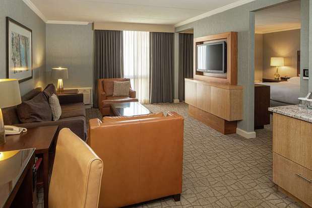 Images DoubleTree by Hilton Hotel Pittsburgh - Green Tree