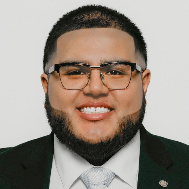 Images Edward Jones - Financial Advisor: Tony Aguilar Jr