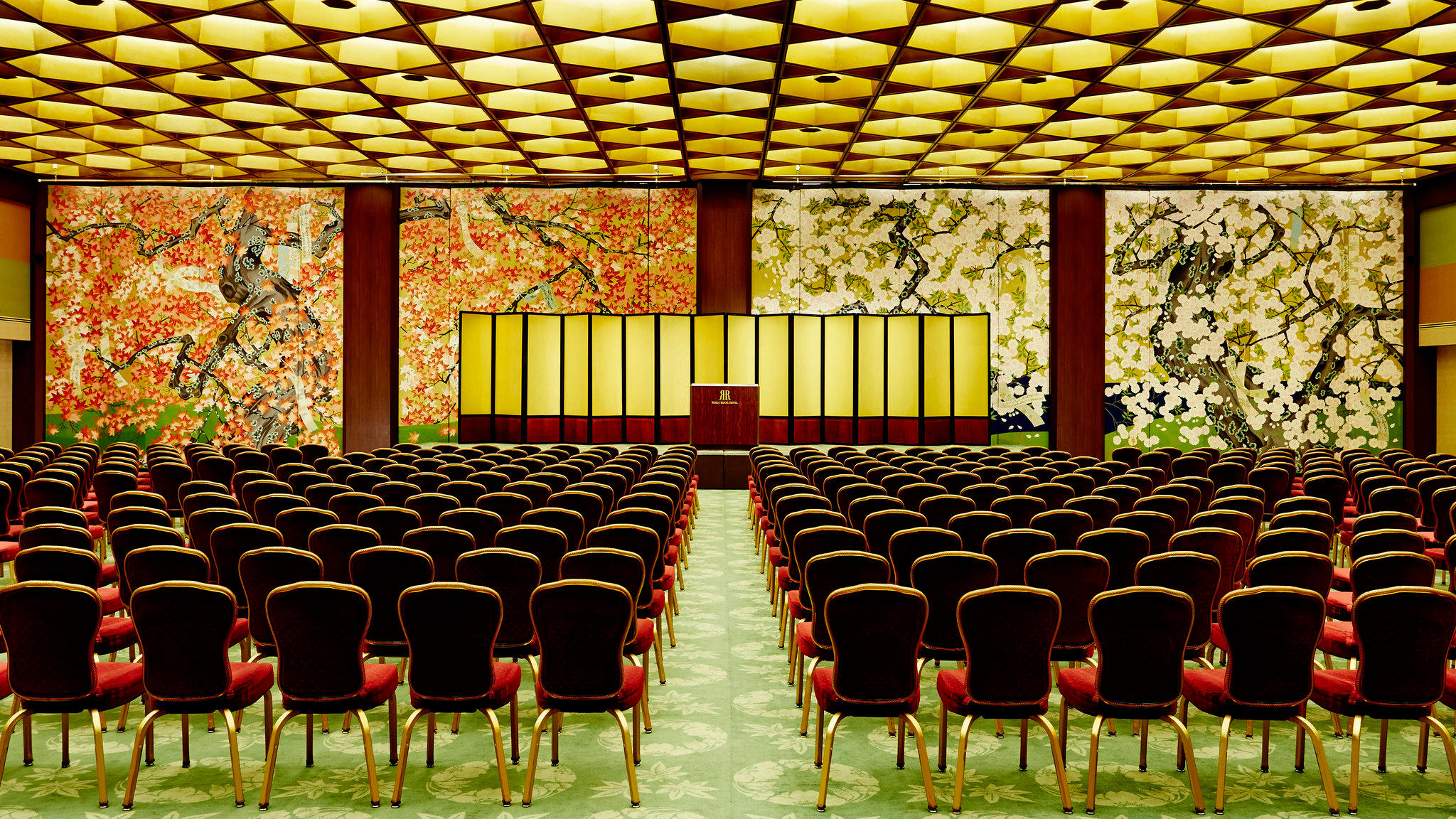 RIHGA Royal Hotel Osaka, Vignette Collection by IHG