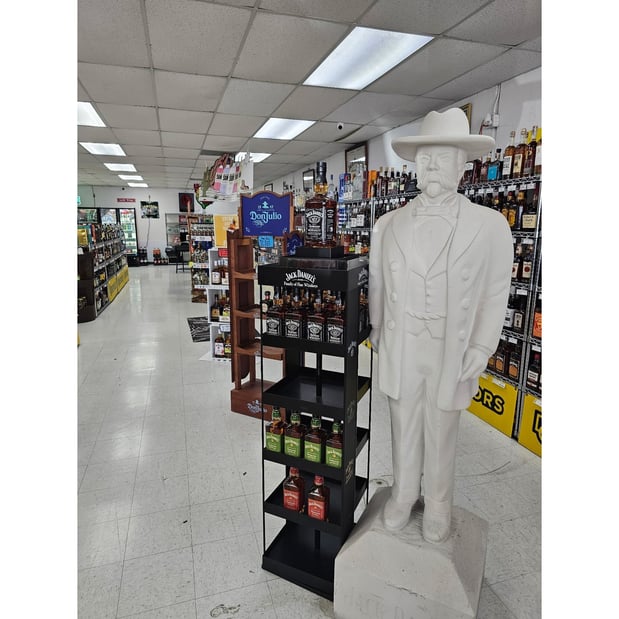 Images DC Liquors - Thousand Oaks