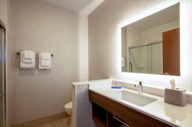 Images Holiday Inn Express & Suites Beloit by IHG